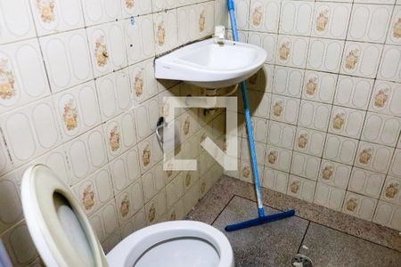 Banheiro de casa à venda com 1 quarto, 600m² em Jaguaribe, Osasco