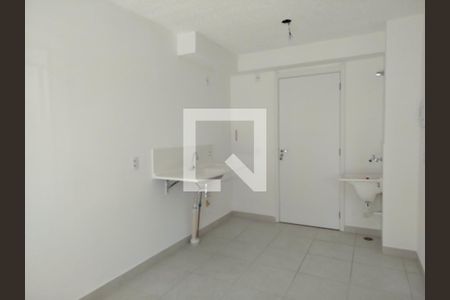 Sala e cozinha integrada de apartamento para alugar com 1 quarto, 27m² em Guaiauna, São Paulo