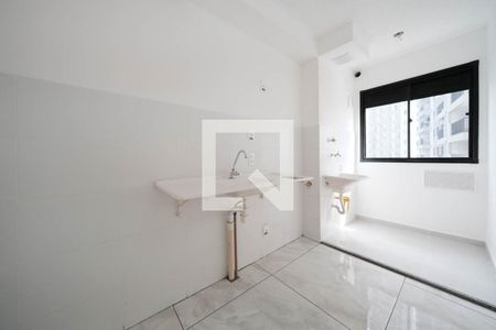 Sala/Cozinha de apartamento para alugar com 2 quartos, 38m² em Cidade Antônio Estêvão de Carvalho, São Paulo