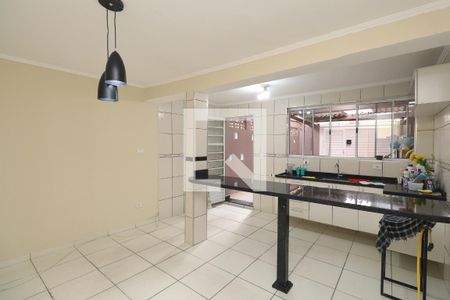 Sala / Cozinha  de casa para alugar com 3 quartos, 70m² em Vila Nilo, São Paulo