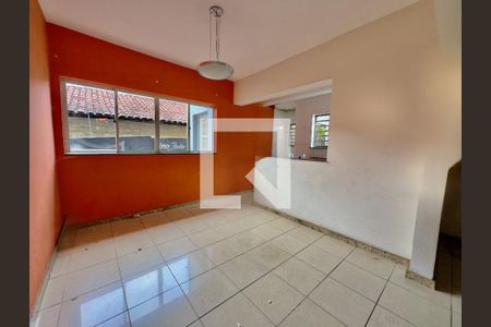 Casa à venda com 3 quartos, 230m² em Renascença, Belo Horizonte
