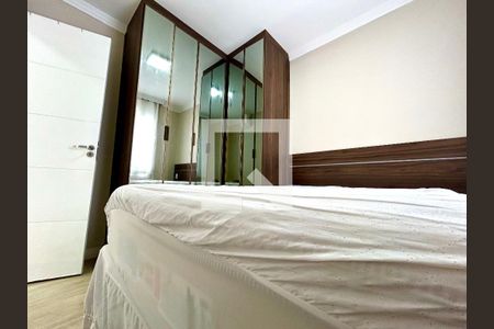 Quarto 2 de apartamento para alugar com 2 quartos, 52m² em Jardim Flor da Montanha, Guarulhos