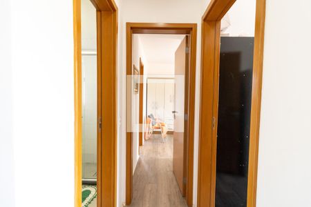 Corredor de apartamento para alugar com 2 quartos, 75m² em Tristeza, Porto Alegre