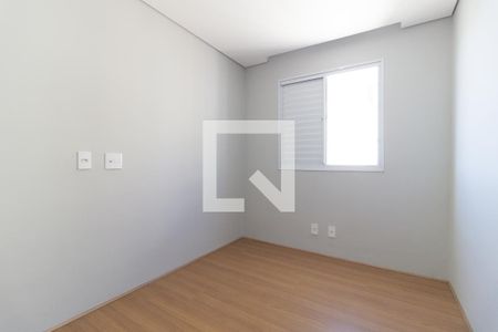 Quarto 2 de apartamento à venda com 2 quartos, 42m² em Jardim Santa Emilia, São Paulo