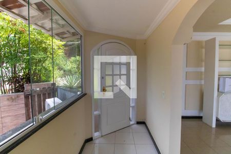 Hall de entrada de casa de condomínio para alugar com 6 quartos, 800m² em Piratininga, Niterói