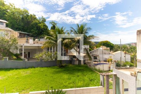 Vista da Sala de casa de condomínio para alugar com 6 quartos, 800m² em Piratininga, Niterói