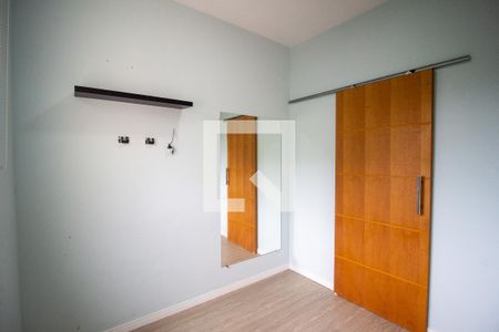 Quarto  de apartamento para alugar com 1 quarto, 40m² em Jardim Portal do Itavuvu, Sorocaba