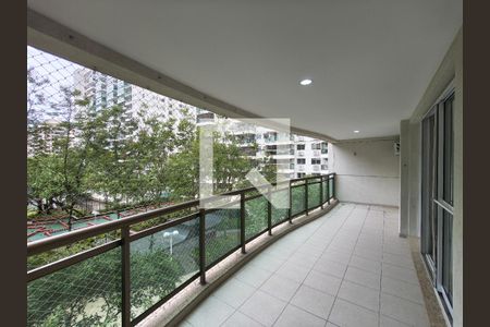Apartamento para alugar com 4 quartos, 150m² em Barra Olímpica, Rio de Janeiro