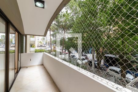 Varanda da Sala de Estar de apartamento para alugar com 4 quartos, 200m² em Jardim Santa Angelina, São Paulo