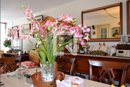 Sala de jantar de apartamento à venda com 2 quartos, 100m² em Pinheiros, São Paulo