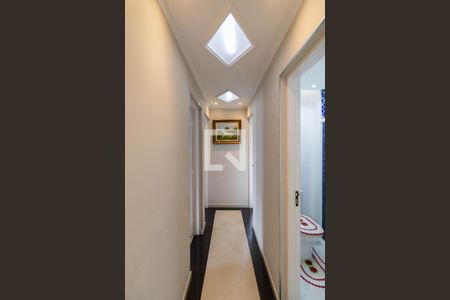 Corredor de apartamento à venda com 3 quartos, 70m² em Cidade Líder, São Paulo