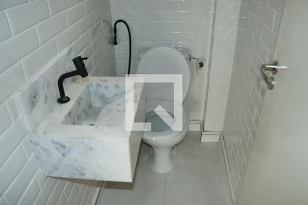 Casa de Condomínio para alugar com 2 quartos, 70m² em Vila Monte Serrat, Cotia