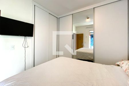 Quarto  de apartamento à venda com 1 quarto, 50m² em Funcionários, Belo Horizonte