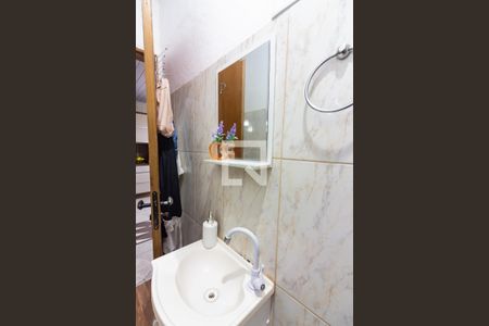 Banheiro de casa à venda com 1 quarto, 230m² em Helena Maria, Osasco