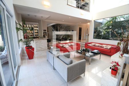 Sala de casa de condomínio à venda com 5 quartos, 527m² em Residencial Barão do Café, Campinas