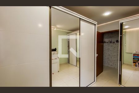 Quarto 2 de casa à venda com 3 quartos, 1922m² em Vila Sao Geraldo, São Paulo