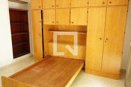 Quarto 1 de casa para alugar com 2 quartos, 140m² em Vila Antonina, São Paulo