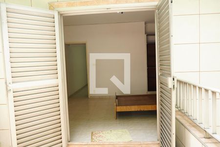 Quarto 1 de casa para alugar com 2 quartos, 140m² em Vila Antonina, São Paulo