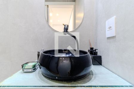 Banheiro de kitnet/studio para alugar com 1 quarto, 40m² em Centro Histórico de São Paulo, São Paulo