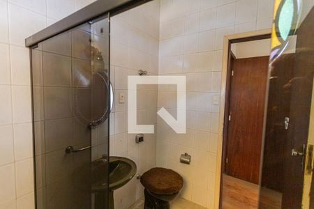 Banheiro da Suíte de casa à venda com 5 quartos, 385m² em Ipê, Belo Horizonte