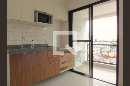 Sala - Cozinha de kitnet/studio para alugar com 1 quarto, 24m² em Centro, Osasco