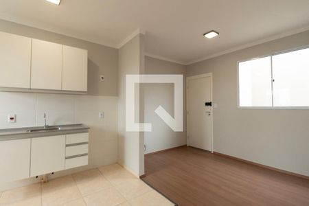 Sala  de apartamento para alugar com 2 quartos, 47m² em Recreio dos Sorocabanos, Sorocaba