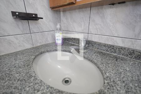 Banheiro de casa à venda com 4 quartos, 187m² em Vila Clarice, Santo André