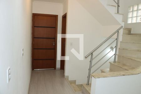 Casa de Condomínio para alugar com 3 quartos, 129m² em Jardim Rosalina, Cotia