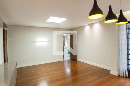 sala de apartamento para alugar com 3 quartos, 130m² em Sion, Belo Horizonte