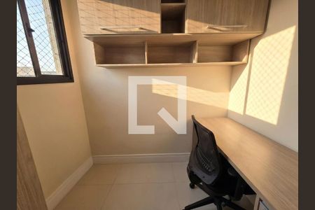 Quarto de apartamento para alugar com 3 quartos, 78m² em Jardim Pinheiros, São Paulo