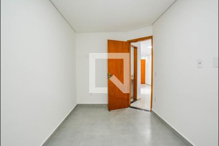Quarto 2 de apartamento para alugar com 2 quartos, 55m² em Utinga, Santo André