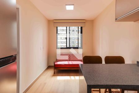 Sala / Cozinha de apartamento para alugar com 1 quarto, 24m² em Butantã, São Paulo