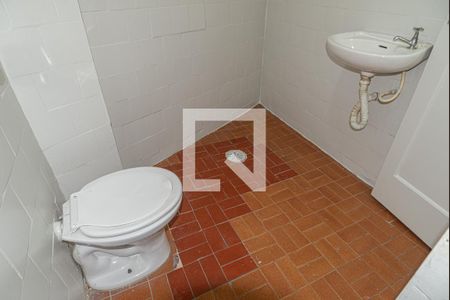 Banheiro de kitnet/studio para alugar com 1 quarto, 30m² em Santa Cecilia, São Paulo