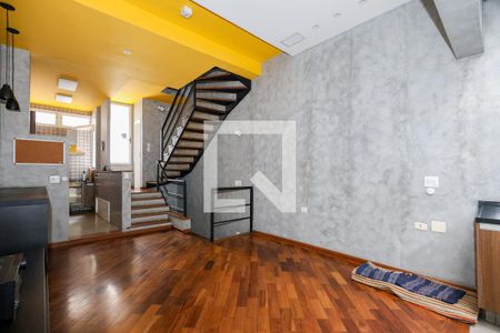 Sala de casa de condomínio à venda com 2 quartos, 140m² em Real Parque, São Paulo