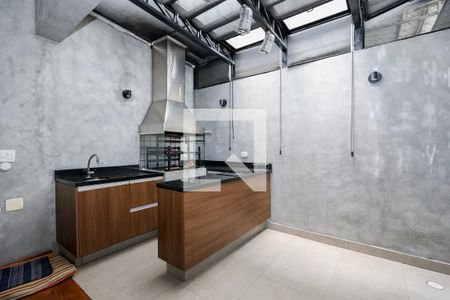 Sala de casa de condomínio à venda com 2 quartos, 140m² em Real Parque, São Paulo