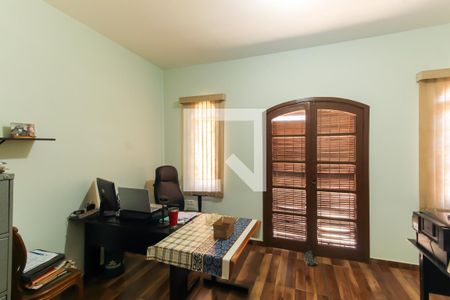 Quarto 1 de casa para alugar com 3 quartos, 250m² em Vila Bertioga, São Paulo