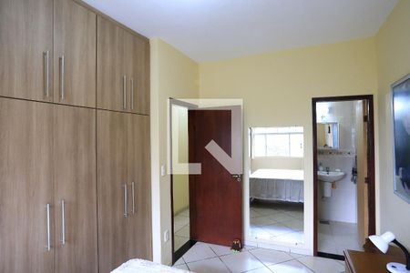 Suíte de casa para alugar com 3 quartos, 132m² em Renascença, Belo Horizonte