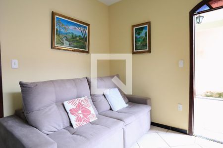 Sala de casa para alugar com 3 quartos, 132m² em Renascença, Belo Horizonte