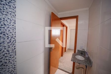 Banheiro de apartamento para alugar com 2 quartos, 40m² em Parque Boturussu, São Paulo