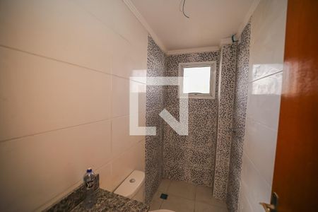 Banheiro de apartamento para alugar com 2 quartos, 40m² em Parque Boturussu, São Paulo