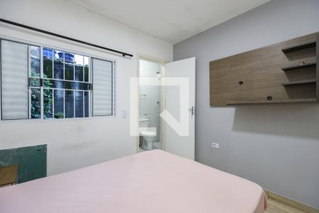 Suíte 1 de casa para alugar com 2 quartos, 130m² em Jardim Maria Luiza, Taboão da Serra
