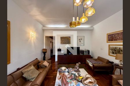 Sala de casa à venda com 3 quartos, 350m² em Campo Belo, São Paulo