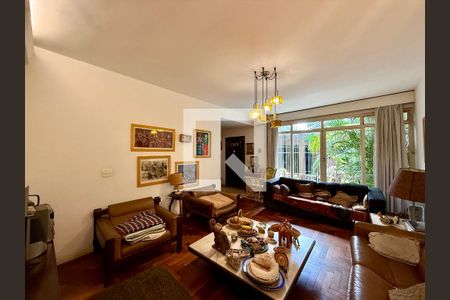 Sala de casa à venda com 3 quartos, 350m² em Campo Belo, São Paulo