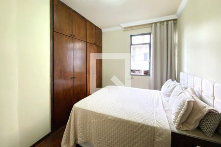 Quarto 1 de apartamento à venda com 2 quartos, 80m² em Sagrada Família, Belo Horizonte