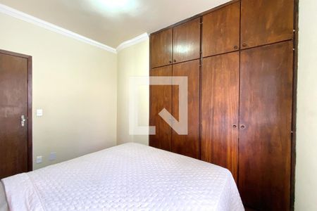 Quarto 1 de apartamento à venda com 2 quartos, 80m² em Sagrada Família, Belo Horizonte