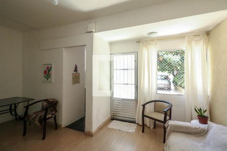 Sala de casa para alugar com 3 quartos, 100m² em Conceição, Diadema