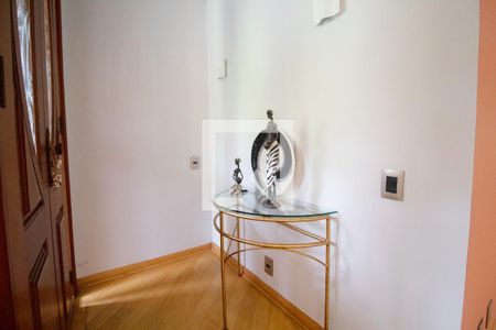 Casa à venda com 4 quartos, 340m² em Vila Madalena, São Paulo