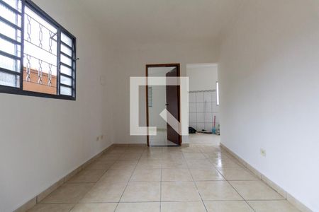 Sala de casa para alugar com 2 quartos, 61m² em Vila Nhocuné, São Paulo