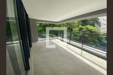 Apartamento à venda com 4 quartos, 189m² em Vila Uberabinha, São Paulo