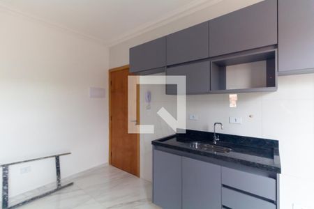 Cozinha de apartamento para alugar com 2 quartos, 40m² em Vila Paulo Silas, São Paulo